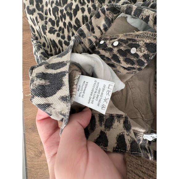 Eesome Leopard Print Barrel Jeans Size Large - Picture 7 of 9